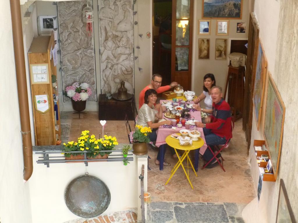 B&B Contrada Lunga Abbadia Lariana Luaran gambar